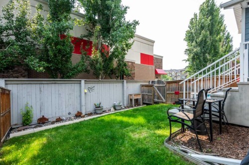 532 Mckenzie Towne Close Se, Calgary, AB 