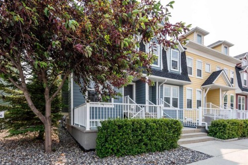 532 Mckenzie Towne Close Se, Calgary, AB 