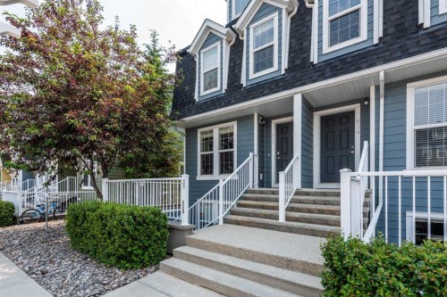 532 Mckenzie Towne Close Se, Calgary, AB 