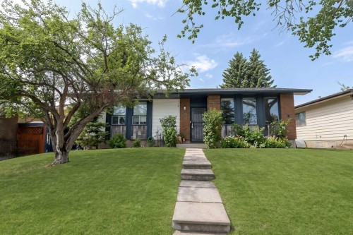 3523 48 Street Ne, Calgary, AB - Outdoor With Facade