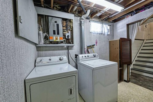 3523 48 Street Ne, Calgary, AB - Indoor