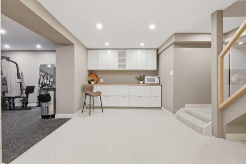 349 Capri Avenue Nw, Calgary, AB 
