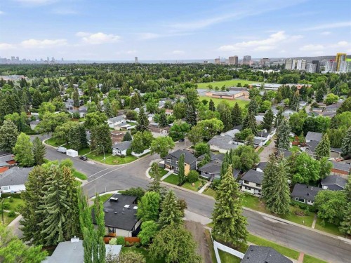 349 Capri Avenue Nw, Calgary, AB 