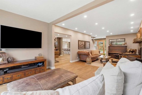 349 Capri Avenue Nw, Calgary, AB 