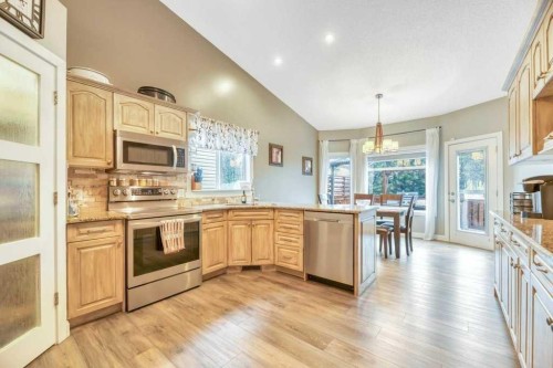 133 Oakmere Point, Chestermere, AB 