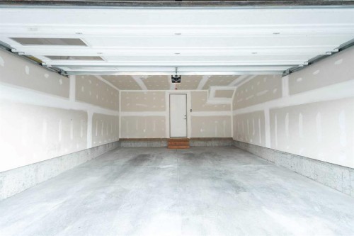 156 Livingston Common Ne, Calgary, AB 