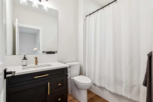 1329 Regal Crescent Ne, Calgary, AB 
