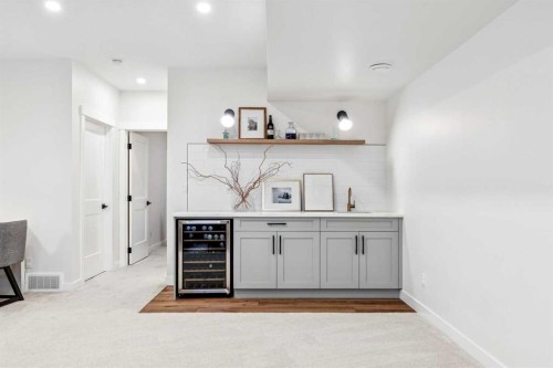 1329 Regal Crescent Ne, Calgary, AB 