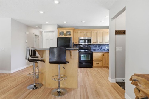 312 Penworth Way Se, Calgary, AB 