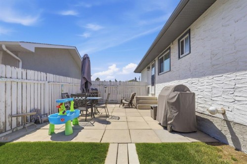 312 Penworth Way Se, Calgary, AB 
