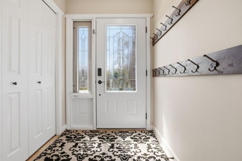 312 Penworth Way Se, Calgary, AB 