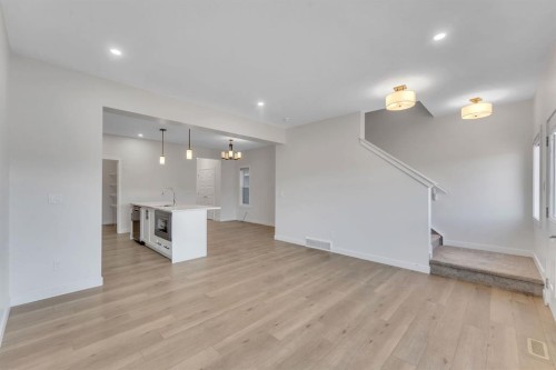 1489 Bayview Point Sw, Airdrie, AB - Indoor Photo Showing Other Room
