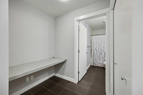 609-788 12 Avenue Sw, Calgary, AB - Indoor Photo Showing Other Room