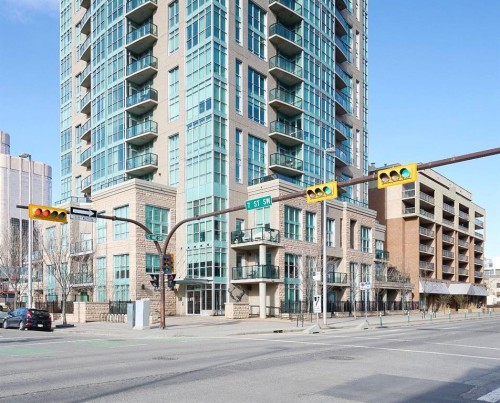 609-788 12 Avenue Sw, Calgary, AB - Outdoor With Balcony With Facade