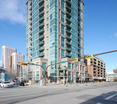 609-788 12 Avenue Sw, Calgary, AB - Outdoor With Balcony With Facade