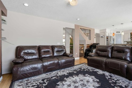 5221 Coral Shores Drive Ne, Calgary, AB 