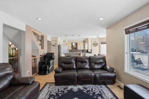 5221 Coral Shores Drive Ne, Calgary, AB 