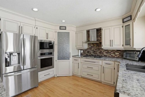 5221 Coral Shores Drive Ne, Calgary, AB 