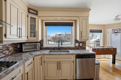 5221 Coral Shores Drive Ne, Calgary, AB 