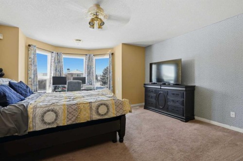 5221 Coral Shores Drive Ne, Calgary, AB 