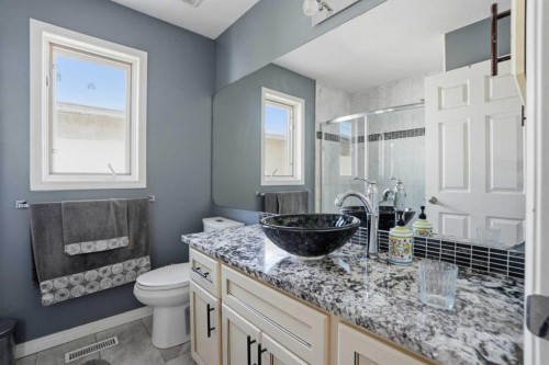 5221 Coral Shores Drive Ne, Calgary, AB 
