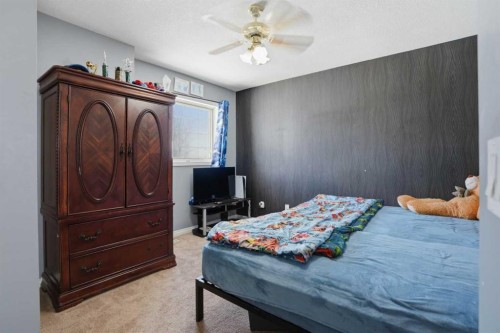5221 Coral Shores Drive Ne, Calgary, AB 