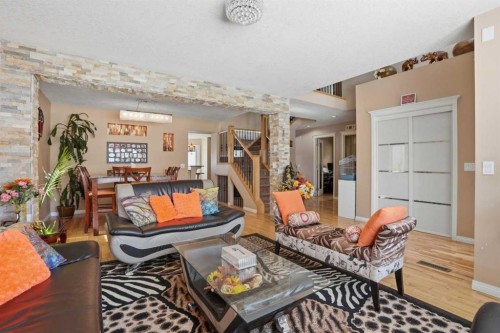 5221 Coral Shores Drive Ne, Calgary, AB 
