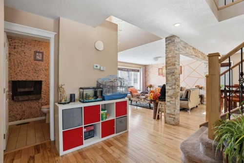 5221 Coral Shores Drive Ne, Calgary, AB 