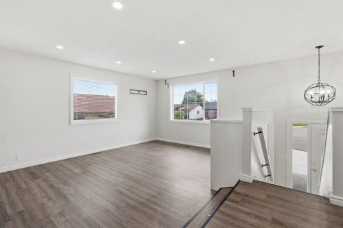 28 Fallingworth Court Ne, Calgary, AB 