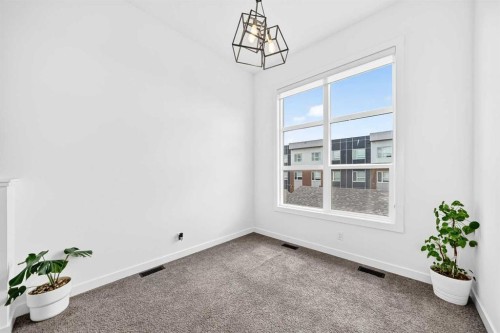 673 Livingston Way Ne, Calgary, AB 