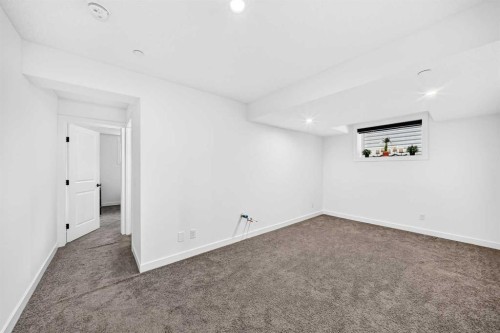 673 Livingston Way Ne, Calgary, AB 