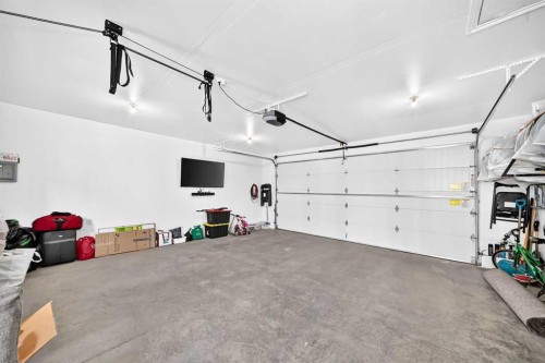 673 Livingston Way Ne, Calgary, AB 