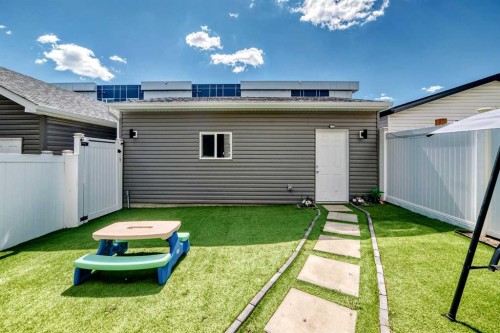 673 Livingston Way Ne, Calgary, AB 