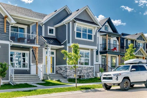 673 Livingston Way Ne, Calgary, AB 