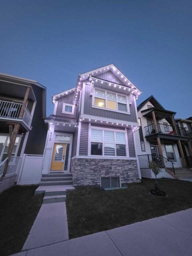 673 Livingston Way Ne, Calgary, AB 