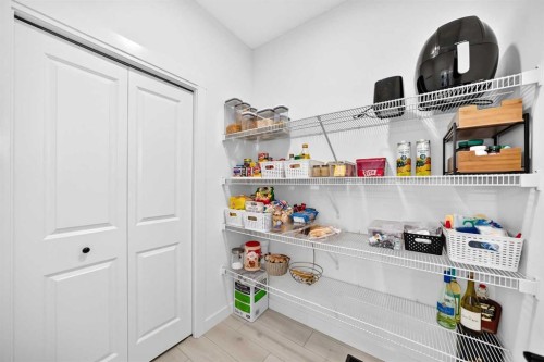 673 Livingston Way Ne, Calgary, AB 
