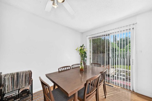6108 Lloyd Crescent Sw, Calgary, AB - Indoor Photo Showing Dining Room