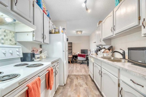 809-8948 Elbow Drive Sw, Calgary, AB 