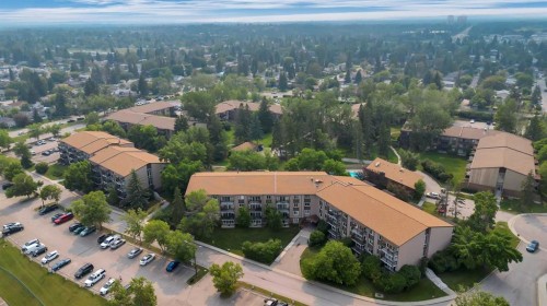 809-8948 Elbow Drive Sw, Calgary, AB 