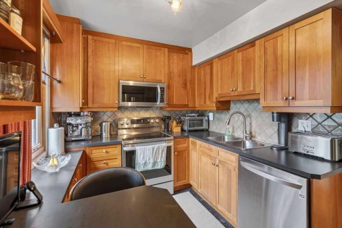 445 29 Avenue Nw, Calgary, AB 