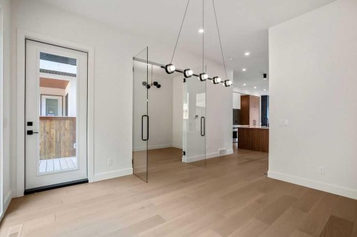 710 Bridge Crescent Ne, Calgary, AB 