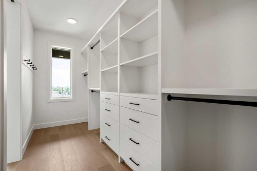 710 Bridge Crescent Ne, Calgary, AB 