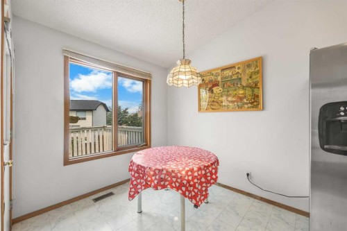 28 Harvest Oak Drive Ne, Calgary, AB 