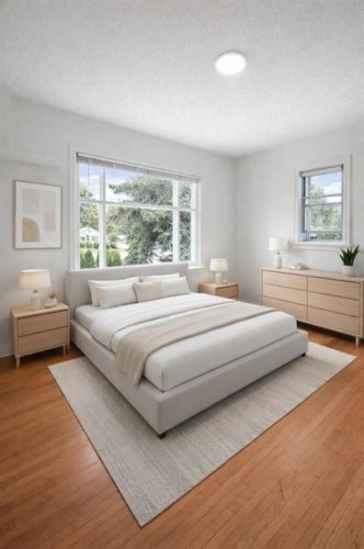326 27 Avenue Ne, Calgary, AB - Indoor Photo Showing Bedroom