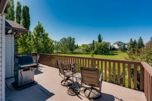 46 Somerside Manor Sw, Calgary, AB - Outdoor With Deck Patio Veranda