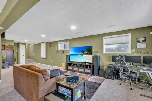 46 Somerside Manor Sw, Calgary, AB - Indoor