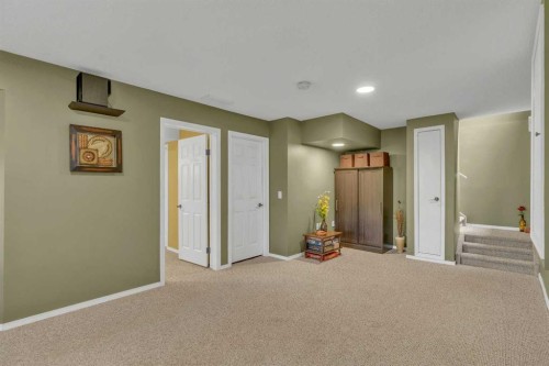 46 Somerside Manor Sw, Calgary, AB - Indoor