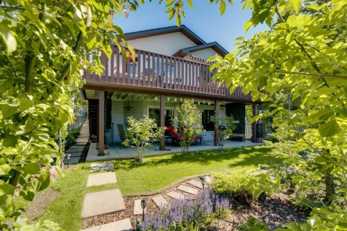 46 Somerside Manor Sw, Calgary, AB - Outdoor With Deck Patio Veranda