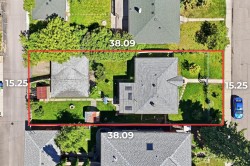 3007 27 Street SW Calgary, AB T3E 2K9