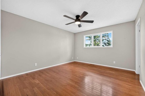 70 West Mackay Crescent, Cochrane, AB 